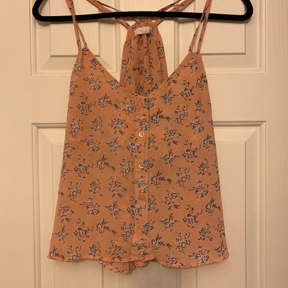 Flowy tank